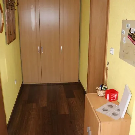 Glaeser Apartment